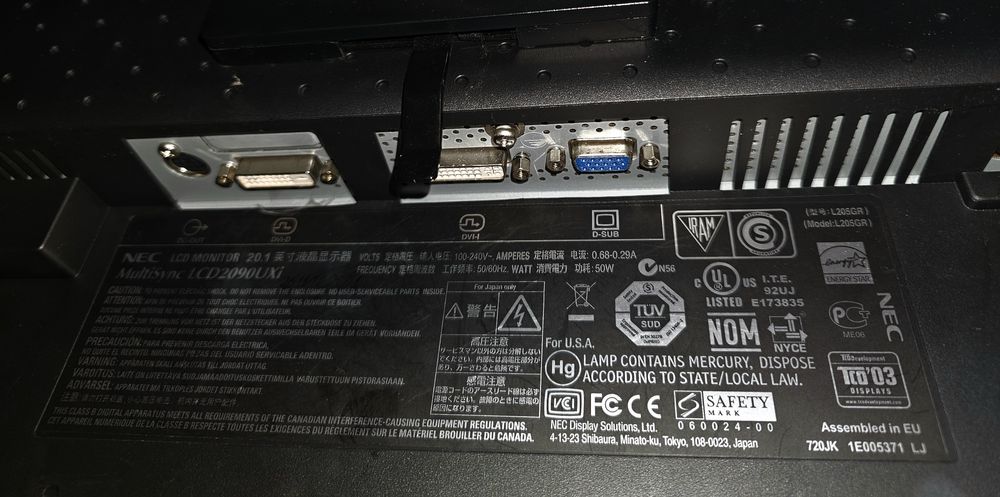 Monitor MultiSync LCD2090UXi