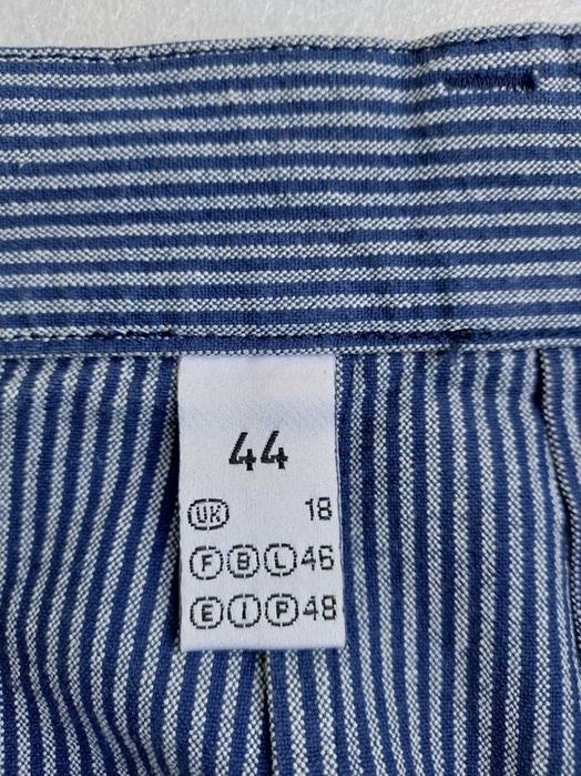 Spódnica , krótka w paseczki-zamek z przodu– 44 InPost