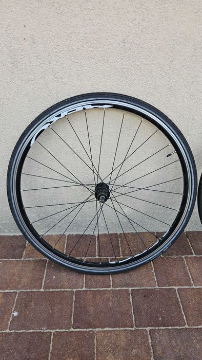 Koła szosowe B'TWIN AERO 28 z oponami Vittoria