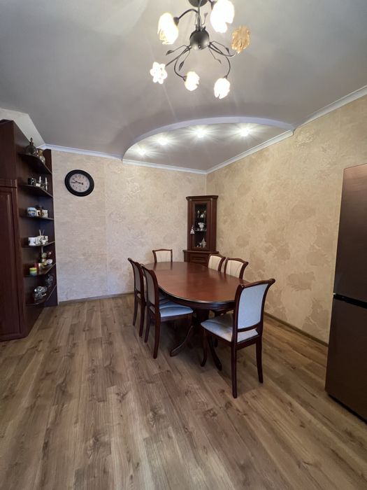 Продаж таунхаусу котеджу в с. Ременів близько до Львова