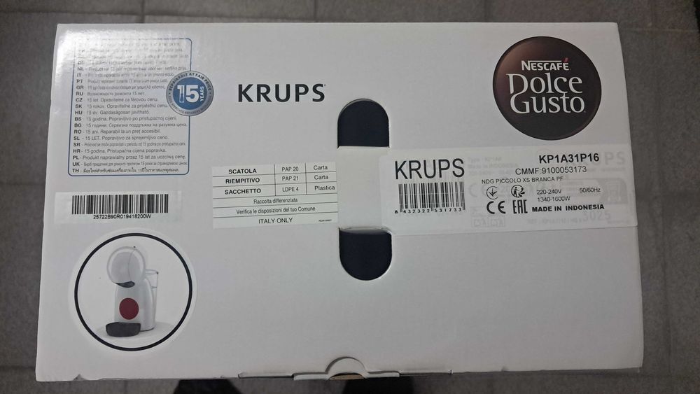 Maquina Dolce Gusto modelo picollo xs branca comprada em Janeiro ofereço cápsulas de café e nesquik entrego em mão
