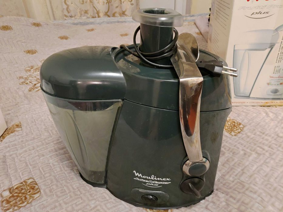 Соковижималка відцентрова Moulinex FRUTTI Pro Plus, 600 W, 2 швидкості