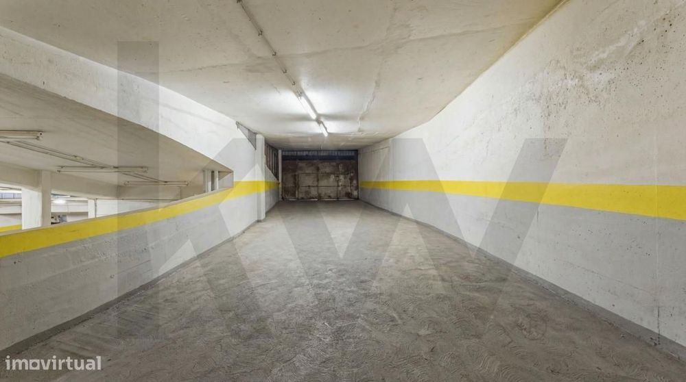 Garagem à venda em rua de São João s/n, Funchal