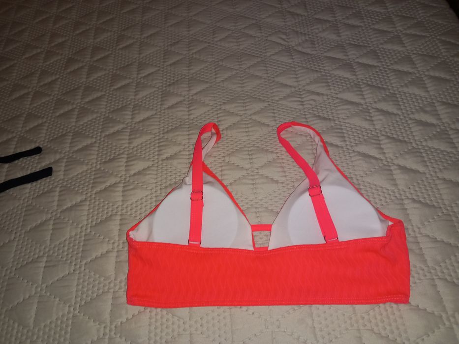 Top de biquíni rosa choque