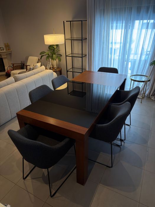 Mesa Retangular Extensível em cerejeira