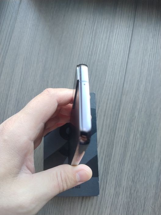 Смартфон Samsung Galaxy S22 5G 8/128GB S9010/DS Phantom Black  На запчасти.