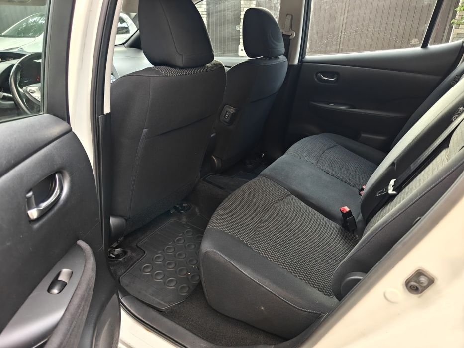 Nissan leaf 24kw 150км