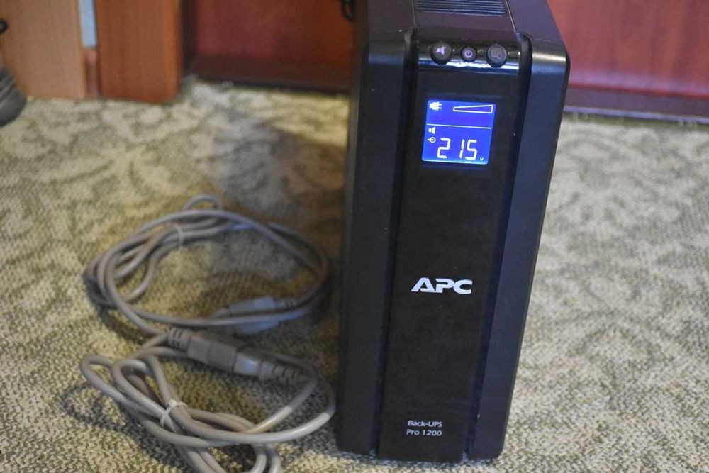 Безперебійник / ДБЖ APC Back-UPS Pro 1200VA (BR1200GI) + всі кабелі