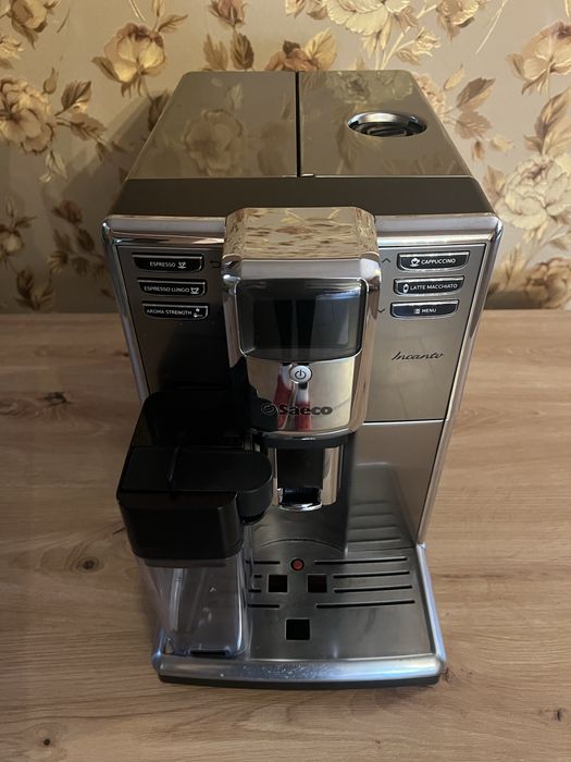 Кавомашина/кавоварка Saeco/DeLonghi/Philips