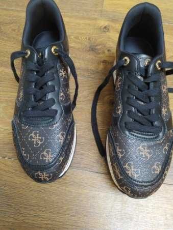 Buty snikersy Guess 41