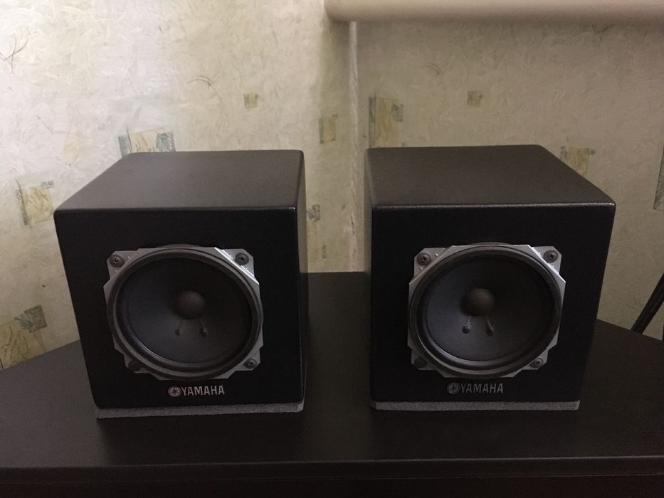 Студийные мониторы Yamaha