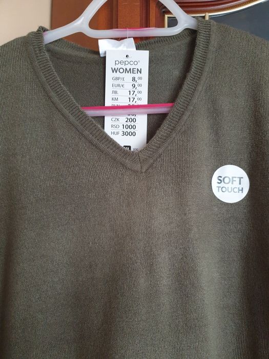 Nowy damski sweter. Rozmiar XL. Khaki.