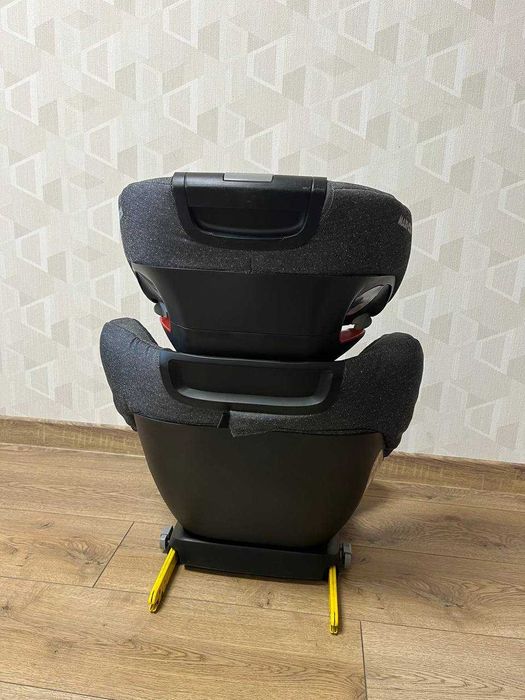 Автокрісло Maxi-Cosi RodiFix з IsoFix 15-36 кг