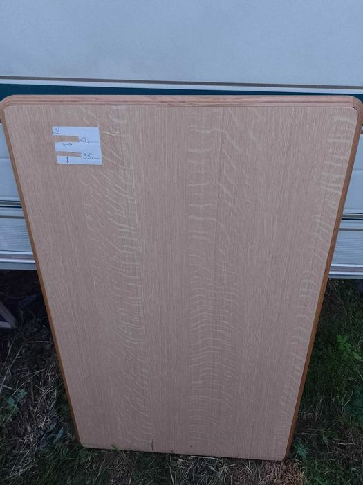 Stolik do przyczepy kempingowej/kampera