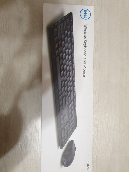 Бездротова клавіатура та миша Dell KM636 в ідеальному стані