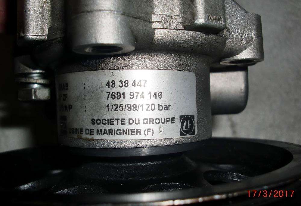 Bomba da direção assistida Saab 95