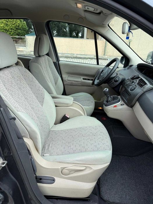 Renault Scénic II 1.5 dCi 105cv - 6 Velocidades [2006] Dynamique