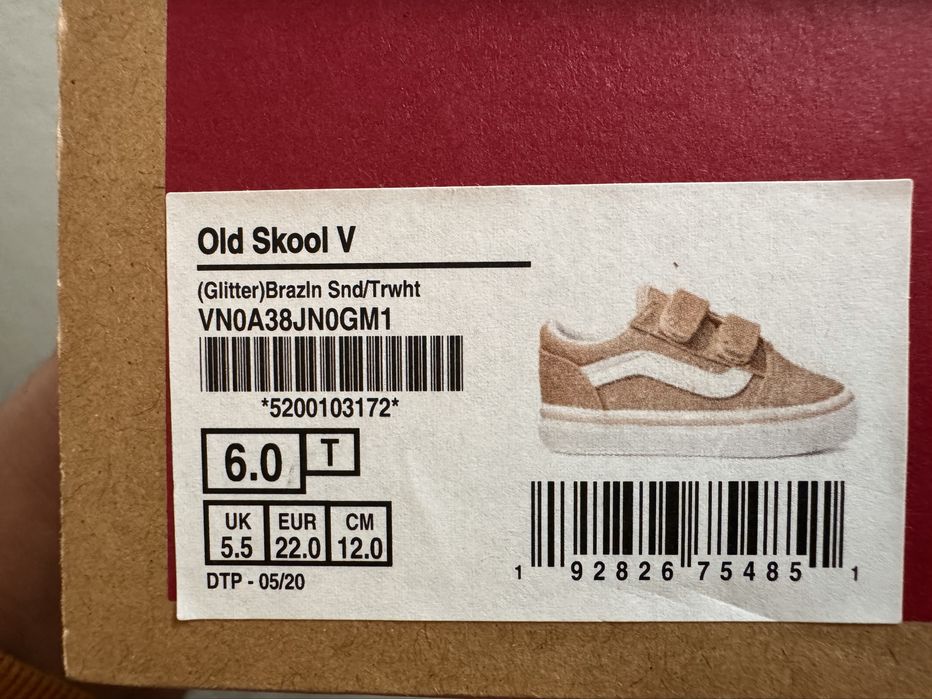 Ténis Vans Old Skool V-tam 22, em excelente estado