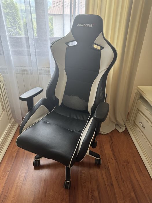 Fotel gamingowy Akracing