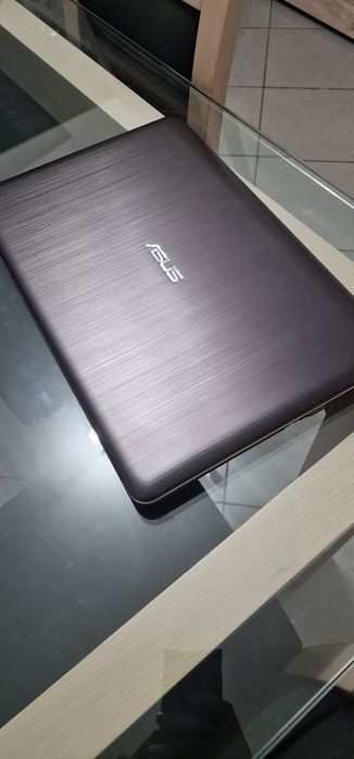 Portatil Asus COMO NOVO