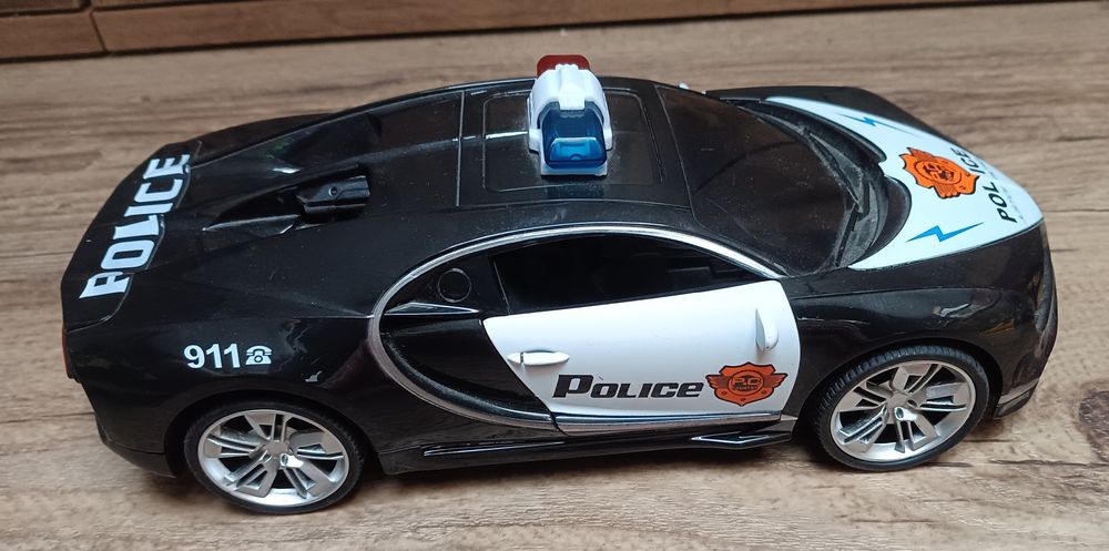 Policja Bugatti Chiron Samochód grający i migajacy
