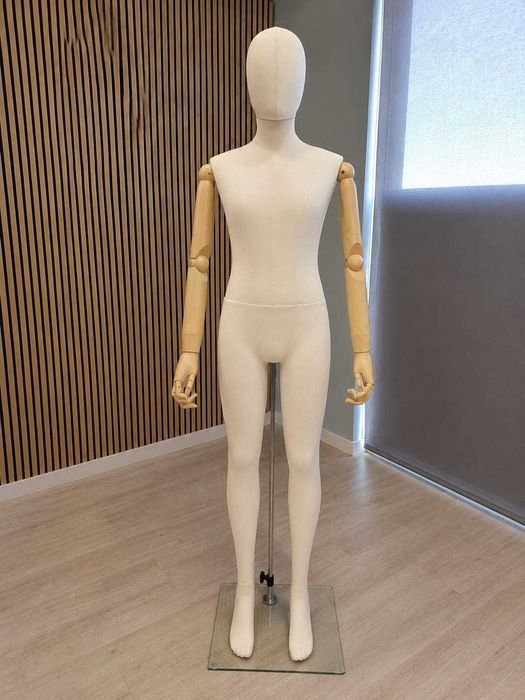 Mobiliário da loja de roupa