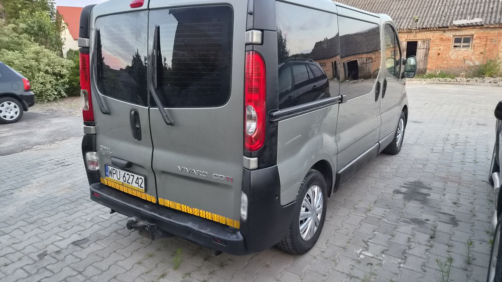Opel Vivaro 2.0 cdti 9 osob