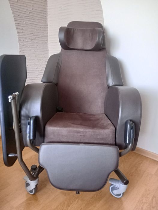 Fotel pielęgnacyjny