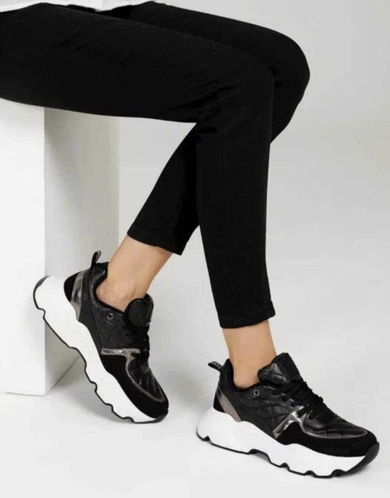 Кросівки оригінал