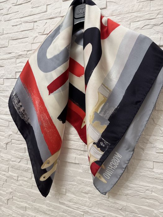 Moschino хутска