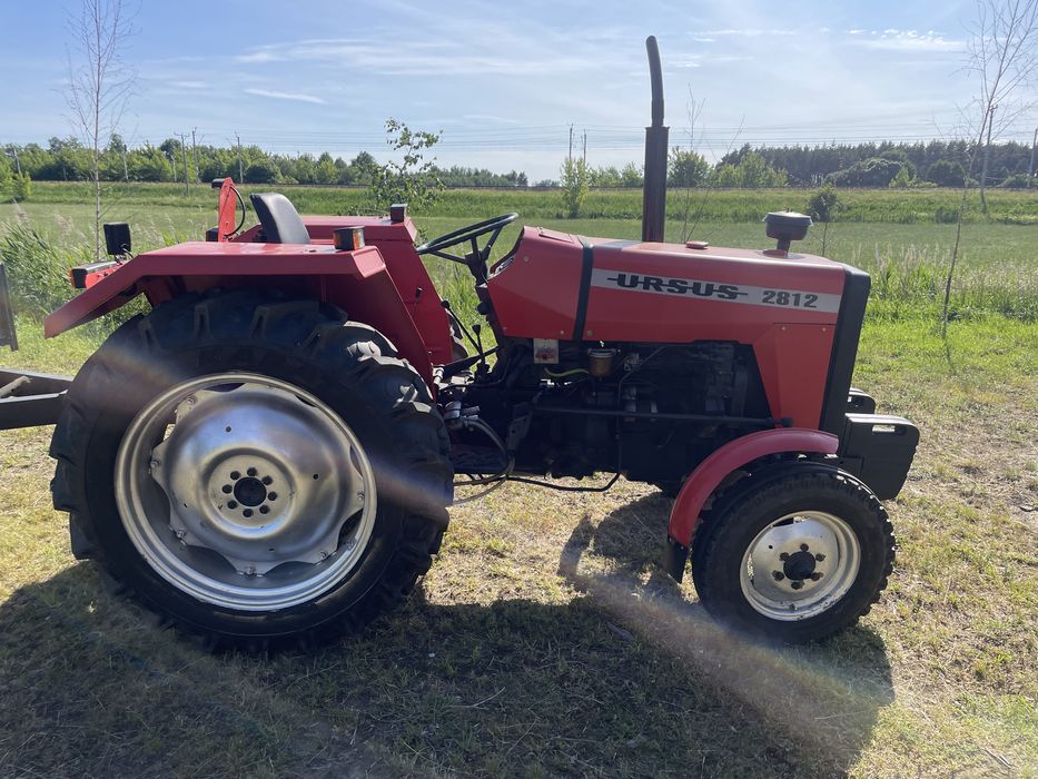 Ciagnik ursus 2812 z przyczepa