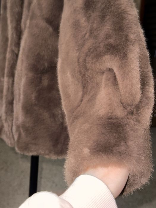 Коричнева екошуба, під норку, нова