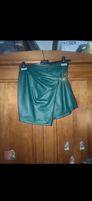 Calção / Saia mulher napa