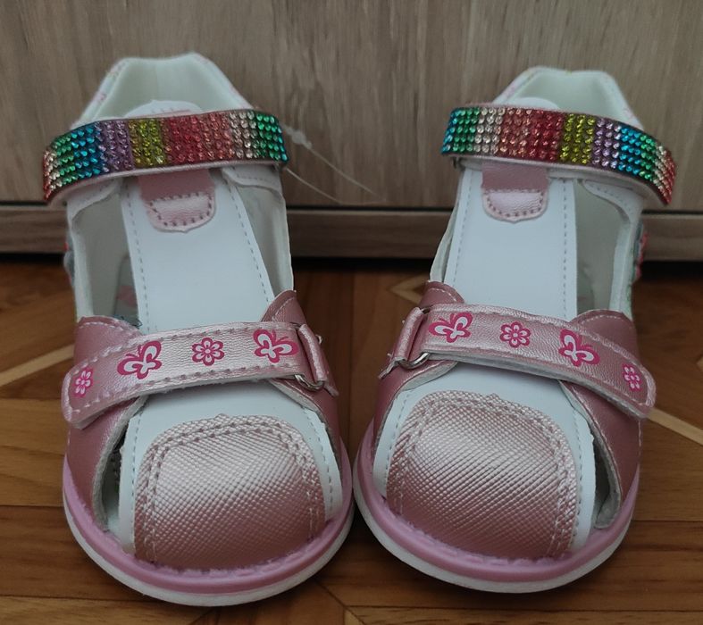 Nowe sandały sandałki Tom.m obcas Thomasa r.22