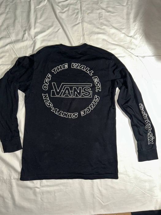 Лонгслів Vans чорного кольору принтований