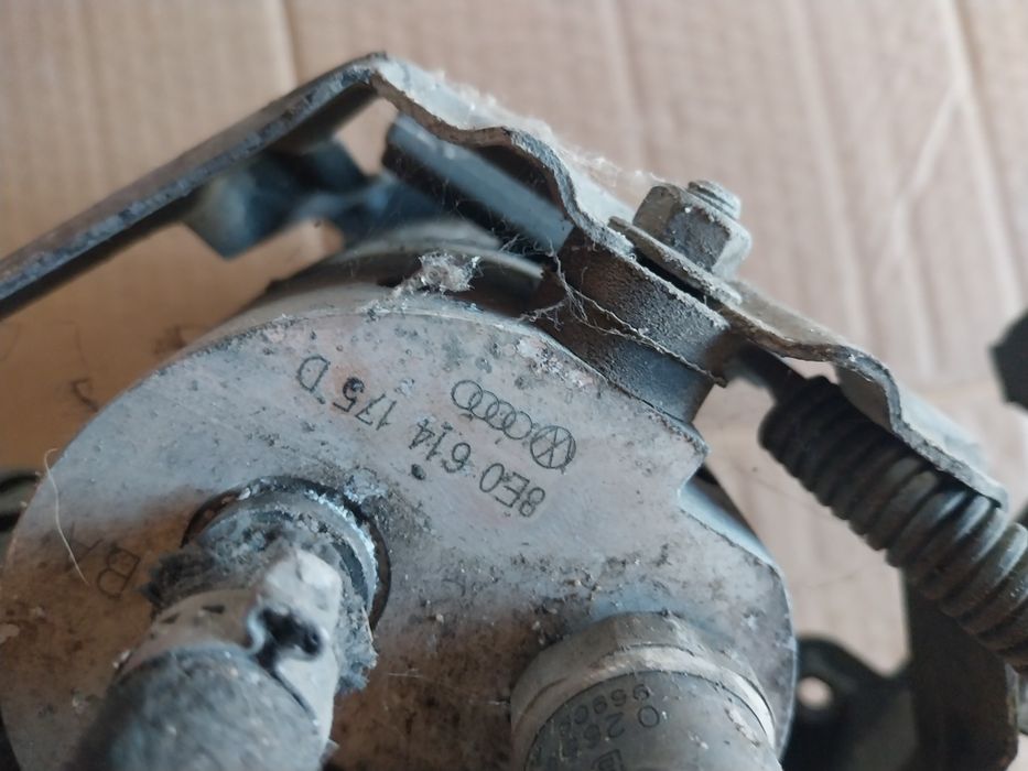 VW Passat b5 pompa hamulcowa ABS audi a4 b5 a8 d2 a6 c5 doładowująca