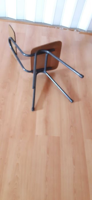 Cadeiras  de formica,  usadas,
