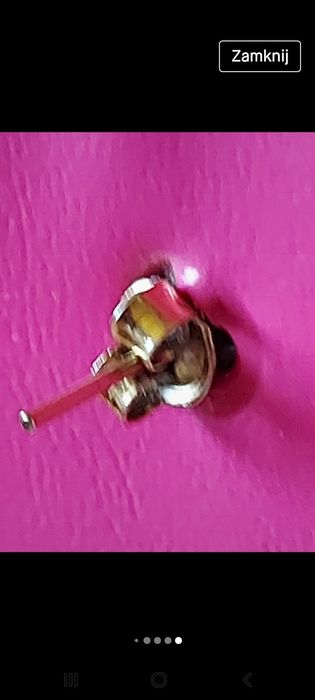 jeden kolczyk damski sztyft NOWY