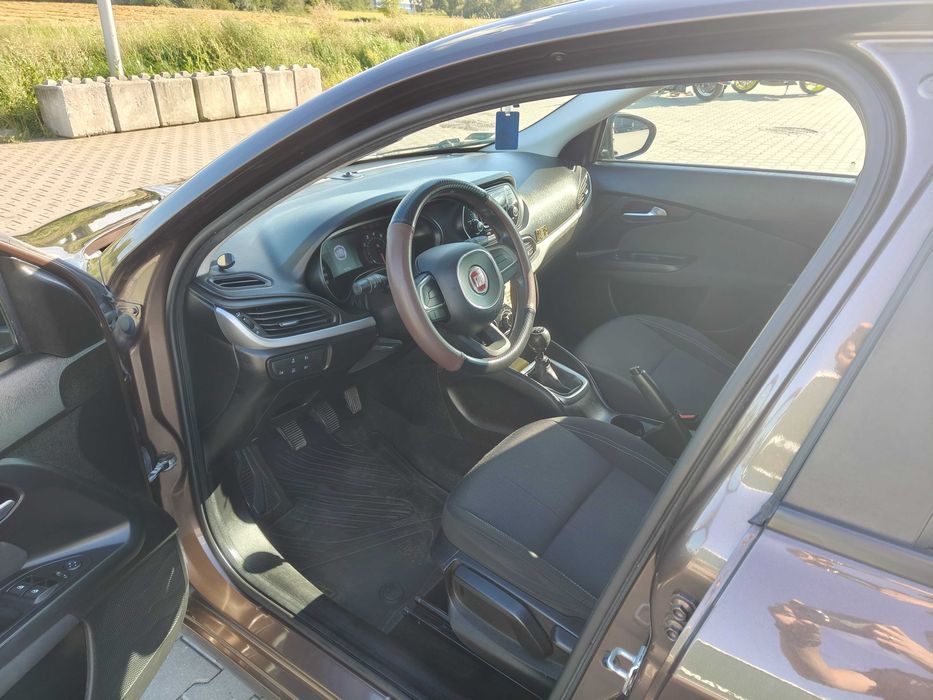 Fiat Tipo 1,4 benzyna, 2017r.