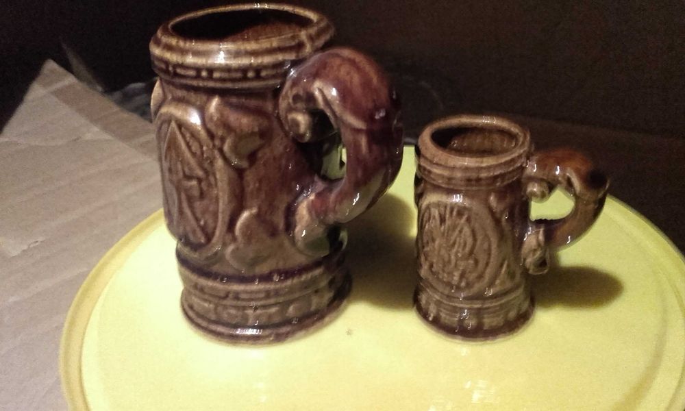 Komplet 5 malych wazonikow ceramicznych e