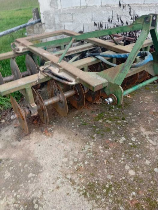 Grade de Discos em Bom Estado | 20 Discos de 24 Polegadas