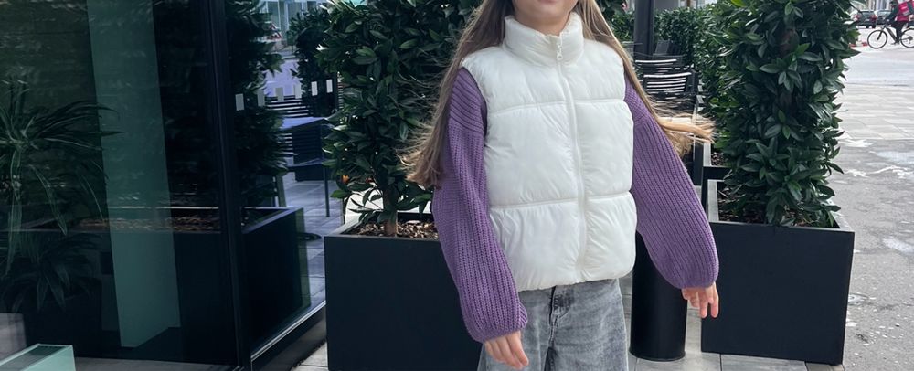 Світер штани джинси жилетка дівчинка футболка H&M 8/9/10 128/134/140