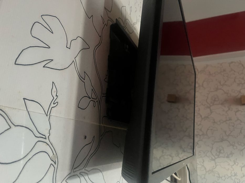 Телевізор samsung Ue32n5000ua з кранштейном