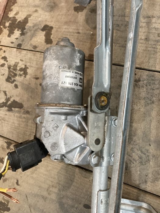 Трапеція склоочисників опель зафіра б