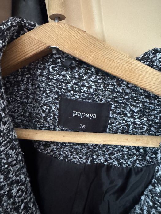 Пальто жіноче сіре