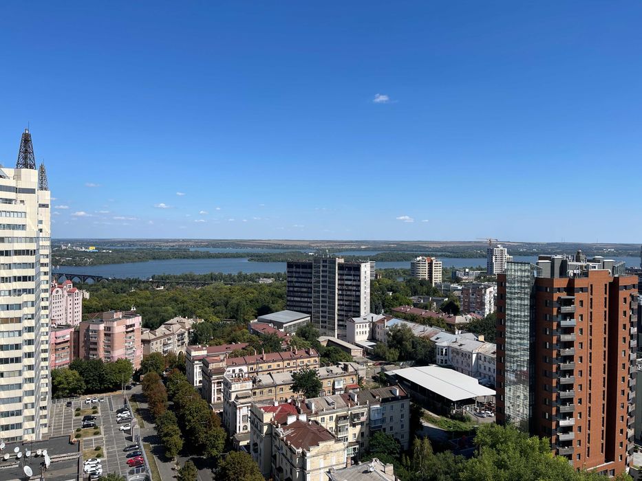 Продам видовую 3-х комн. квартиру ЖК "Новодворянский" парк Шевченко