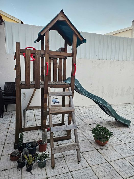 Parque infantil exterior