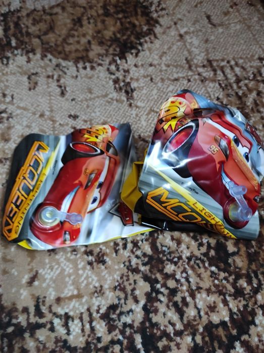 Motylki do plawania z motywem zygzak mcqueen