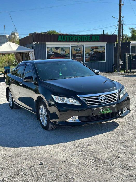 Toyota Camry 50 2012р. 2.5 газ/бензин обмін [Перший внесок від 20%]