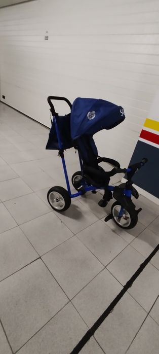 Carrinho de crianças